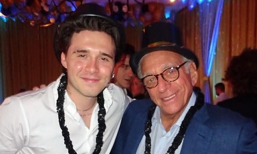 Brooklyn Beckham chúc sinh nhật bố vợ giữa tin đồn bất hòa – Cơ hội thưởng đăng ký QQ88 hấp dẫn - hình ảnh - vipqq88.com Brooklyn Beckham chúc sinh nhật bố vợ giữa tin đồn bất hòa – Cơ hội thưởng đăng ký QQ88 hấp dẫn - hình ảnh - vipqq88.com