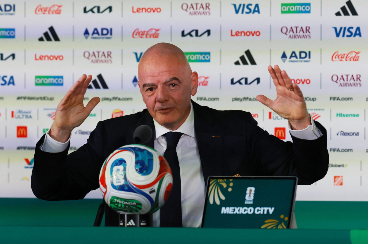 Chủ tịch FIFA châm chọc Italy vắng mặt World Cup, cộng đồng cá cược bóng đá online dậy sóng - hình ảnh - vipqq88.com