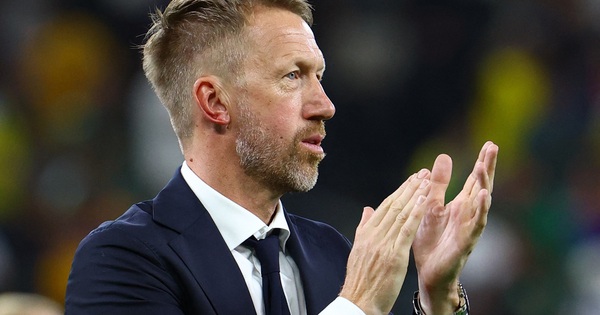 HLV Graham Potter chảy máu tai sau trận thắng Tunisia: Cú sốc giữa niềm vui World Cup 2026 - hình ảnh - vipqq88.com