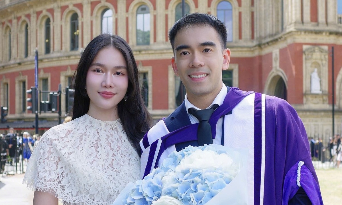 Phương Anh xúc động chúc mừng chồng tốt nghiệp tiến sĩ tại Imperial College London - hình ảnh - vipqq88.com Phương Anh xúc động chúc mừng chồng tốt nghiệp tiến sĩ tại Imperial College London - hình ảnh - vipqq88.com