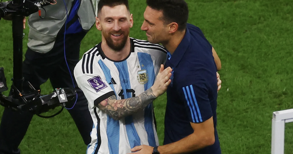 HLV Scaloni tiết lộ mức độ ảnh hưởng ‘không tưởng’ của Messi trong đội tuyển Argentina - hình ảnh - vipqq88.com