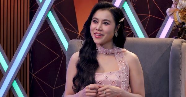 Ca sĩ bolero Hồng Gấm và hành trình kín tiếng sau ánh đèn sân khấu - hình ảnh - vipqq88.com
