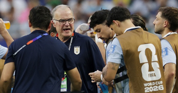 Cầu thủ Uruguay phản ứng dữ dội HLV Bielsa trước trận quyết đấu Tây Ban Nha - hình ảnh - vipqq88.com