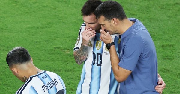 Scaloni đáp trả HLV Ancelotti khi chê Argentina ‘đá chậm’, tiết lộ Messi rất ổn: góc nhìn mới cho người chơi Việt - hình ảnh - vipqq88.com Scaloni đáp trả HLV Ancelotti khi chê Argentina ‘đá chậm’, tiết lộ Messi rất ổn: góc nhìn mới cho người chơi Việt - hình ảnh - vipqq88.com