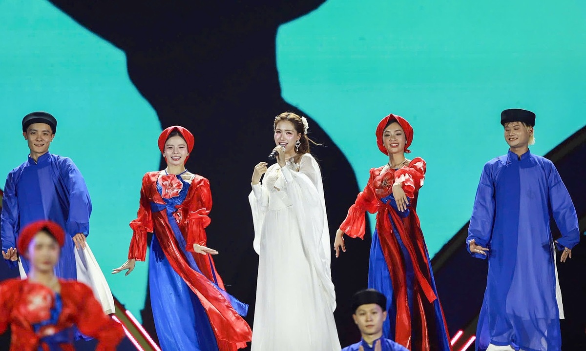 QQ88 Việt Nam: Hòa Minzy và dàn sao khuấy động thanh xuân tại concert hoành tráng - hình ảnh - vipqq88.com