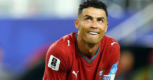 Nỗi buồn khó tả của Ronaldo: Nhạt nhòa, điểm thấp và bị mỉa mai - hình ảnh - vipqq88.com