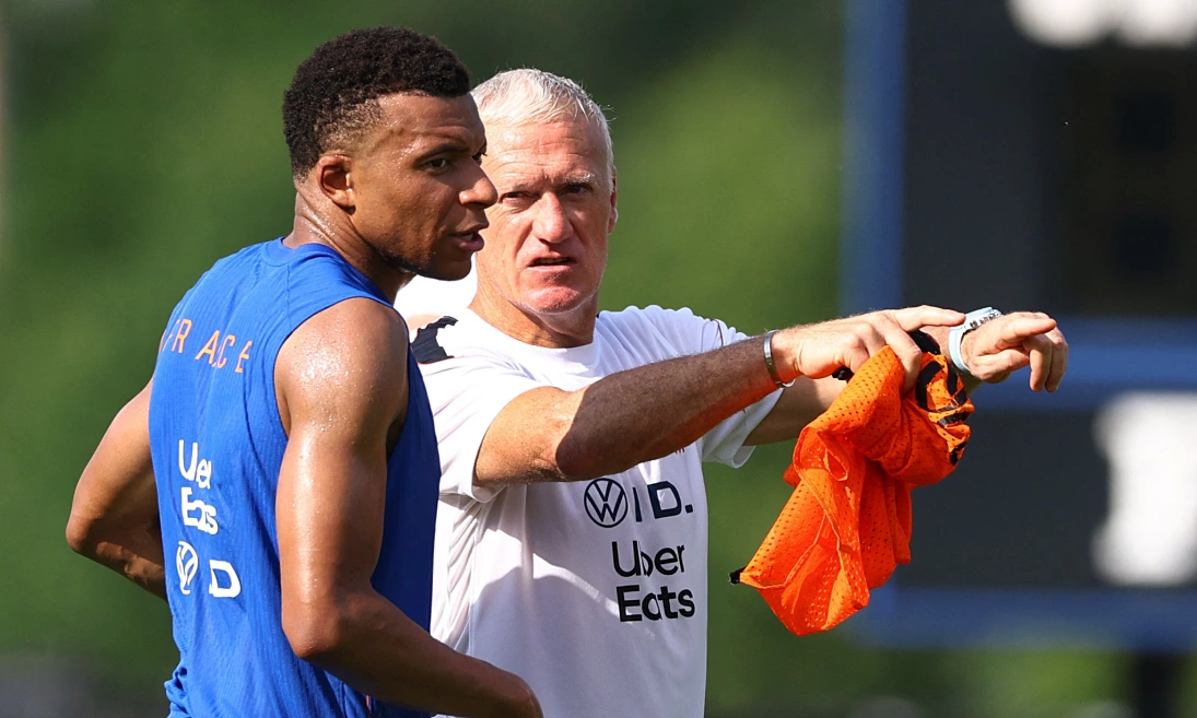 Deschamps: ‘Sự nổi tiếng không làm Mbappe thay đổi’: góc nhìn mới cho người chơi Việt - hình ảnh - vipqq88.com