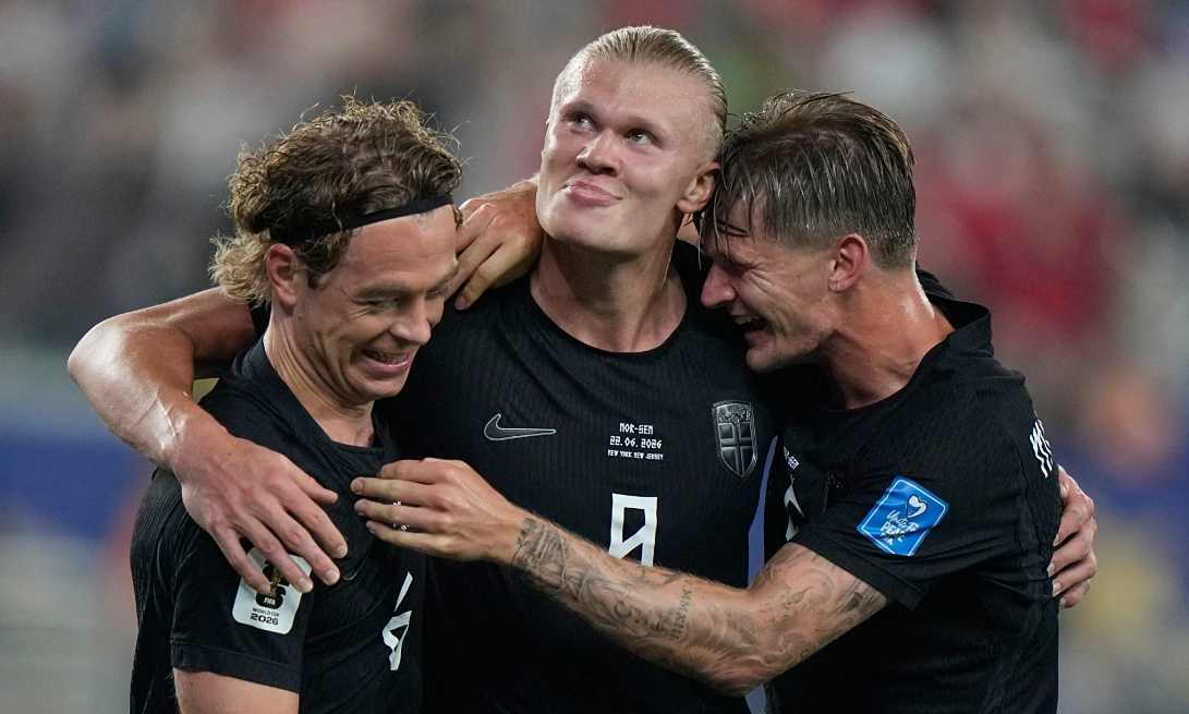 Haaland lập cú đúp, đưa Na Uy vào vòng knock-out World Cup - hình ảnh - vipqq88.com Haaland lập cú đúp, đưa Na Uy vào vòng knock-out World Cup - hình ảnh - vipqq88.com