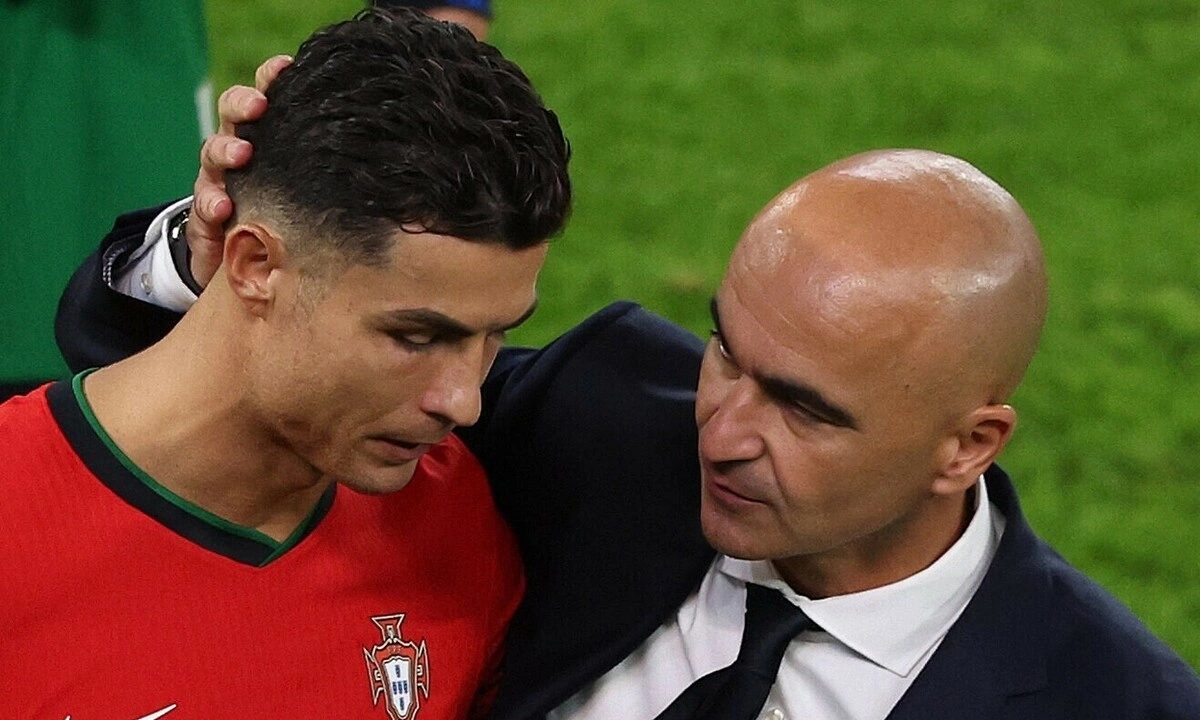 Shearer: ‘HLV Bồ Đào Nha không dám thay Ronaldo’ - hình ảnh - vipqq88.com