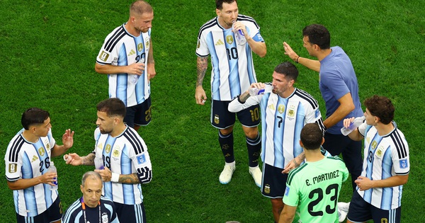 Messi răm rắp tuân lệnh, không bao giờ ‘cãi’ HLV Scaloni nửa lời, đủ tuyệt kỹ đấu… World Cup 2030 - hình ảnh - vipqq88.com