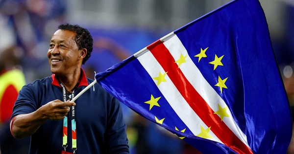 HLV Cabo Verde xúc động tạm biệt World Cup, dành lời khen đặc biệt cho Argentina - hình ảnh - vipqq88.com HLV Cabo Verde xúc động tạm biệt World Cup, dành lời khen đặc biệt cho Argentina - hình ảnh - vipqq88.com