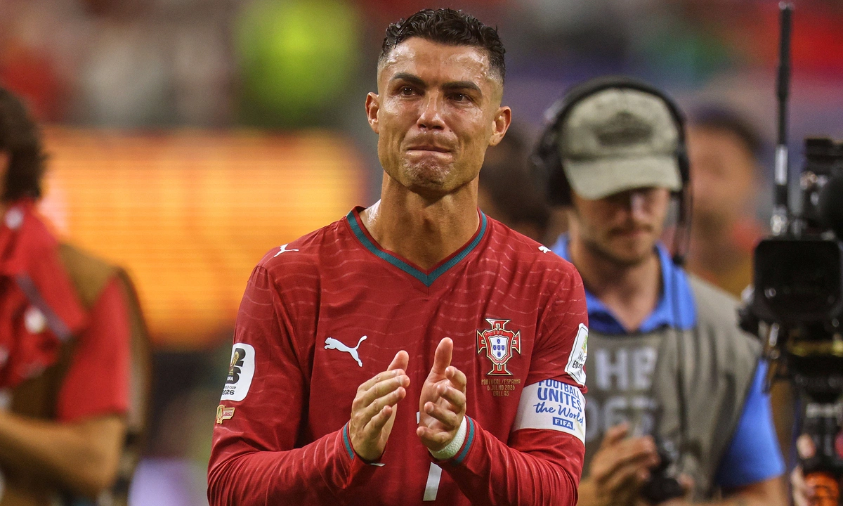 Djorkaeff: ‘Ronaldo bị Bồ Đào Nha tẩy chay’: góc nhìn mới cho người chơi Việt - hình ảnh - vipqq88.com Djorkaeff: ‘Ronaldo bị Bồ Đào Nha tẩy chay’: góc nhìn mới cho người chơi Việt - hình ảnh - vipqq88.com