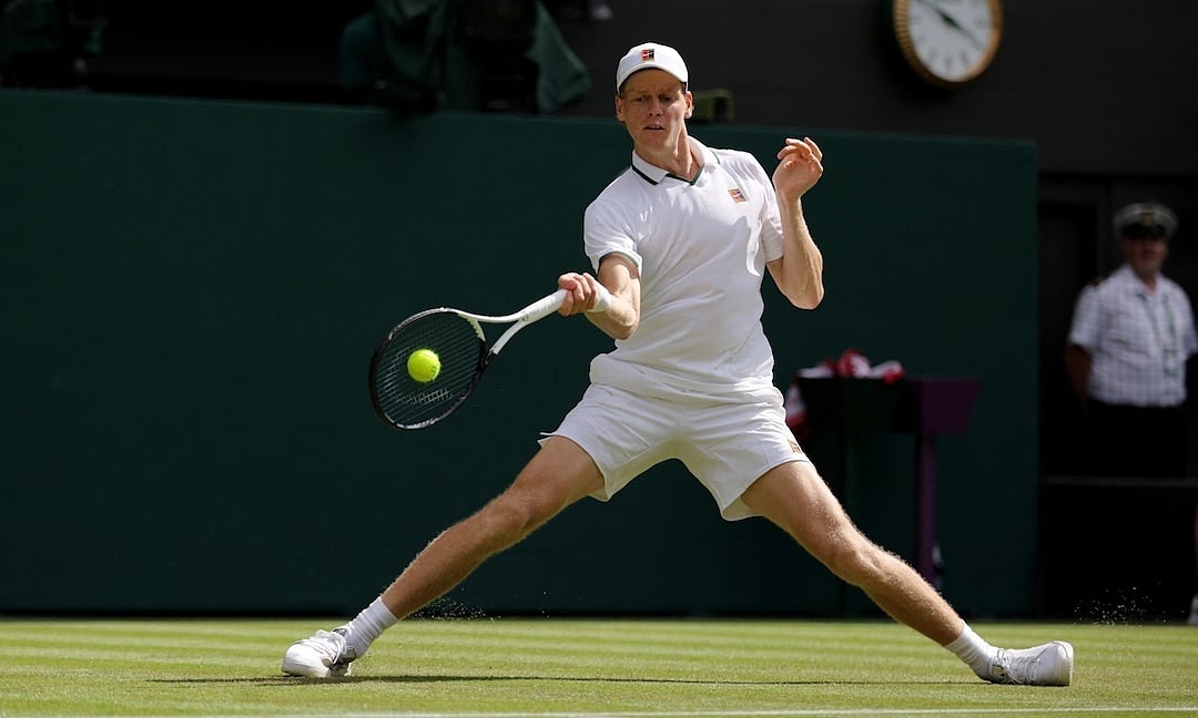 Sinner lập kỷ lục tại vòng hai Wimbledon – Cược bóng đá và theo dõi tennis đỉnh cao cùng QQ88 - hình ảnh - vipqq88.com Sinner lập kỷ lục tại vòng hai Wimbledon – Cược bóng đá và theo dõi tennis đỉnh cao cùng QQ88 - hình ảnh - vipqq88.com