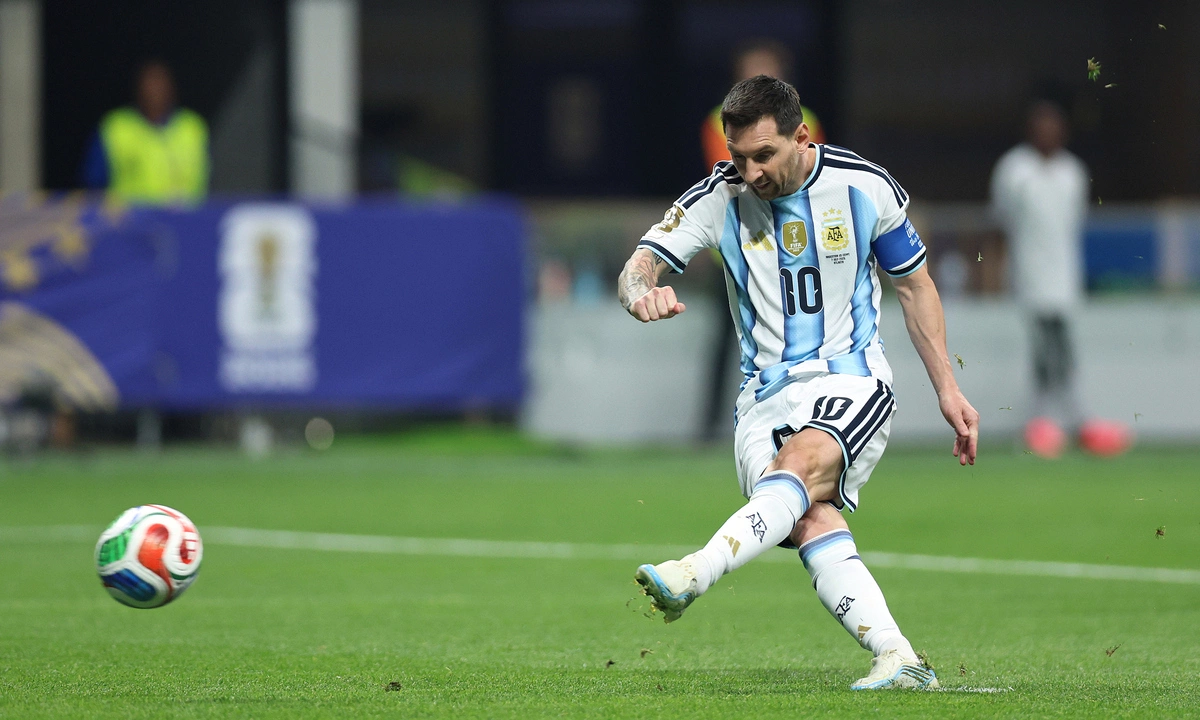 Messi sút hỏng phạt đền nhiều nhất một kỳ World Cup: Cú sốc cho fan Argentina - hình ảnh - vipqq88.com Messi sút hỏng phạt đền nhiều nhất một kỳ World Cup: Cú sốc cho fan Argentina - hình ảnh - vipqq88.com