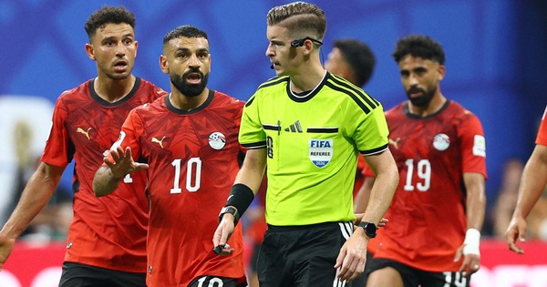 Trọng tài xử ép Ai Cập, mở đường cho Argentina vào tứ kết World Cup?: góc nhìn mới cho người chơi Việt - hình ảnh - vipqq88.com